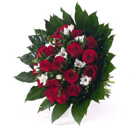 03000584_elite-cervene-ruze-a-frezie