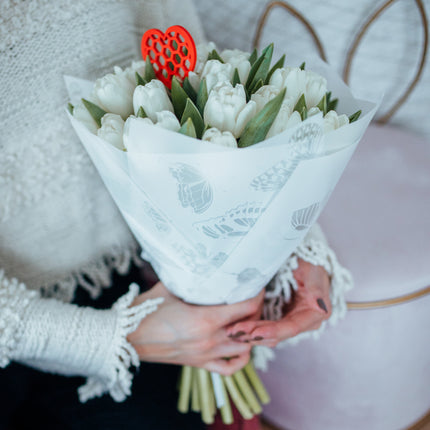 03001050_kvetinova-taska-sweet-biele-tulipany