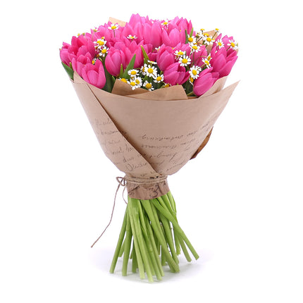 03001523_sweet-cyklamenove-tulipany-s-kamilkami