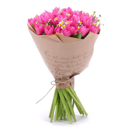 03001523_sweet-cyklamenove-tulipany-s-kamilkami