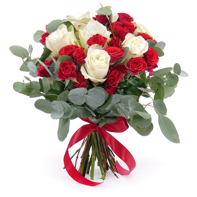 03001525_sweet-cervene-a-biele-ruze-eukalyptus