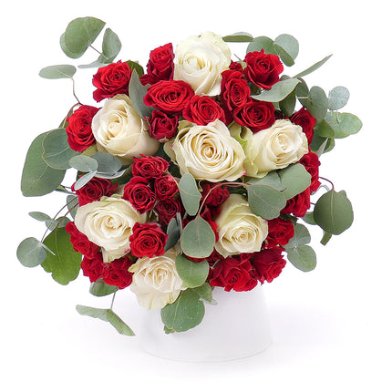 03001525_sweet-cervene-a-biele-ruze-eukalyptus
