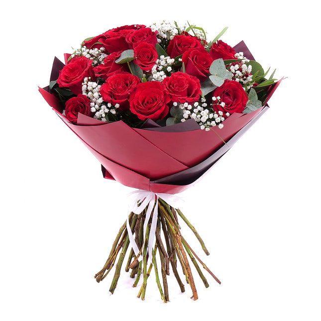 03001546_sweet-cervene-ruze-s-gypsomilkou