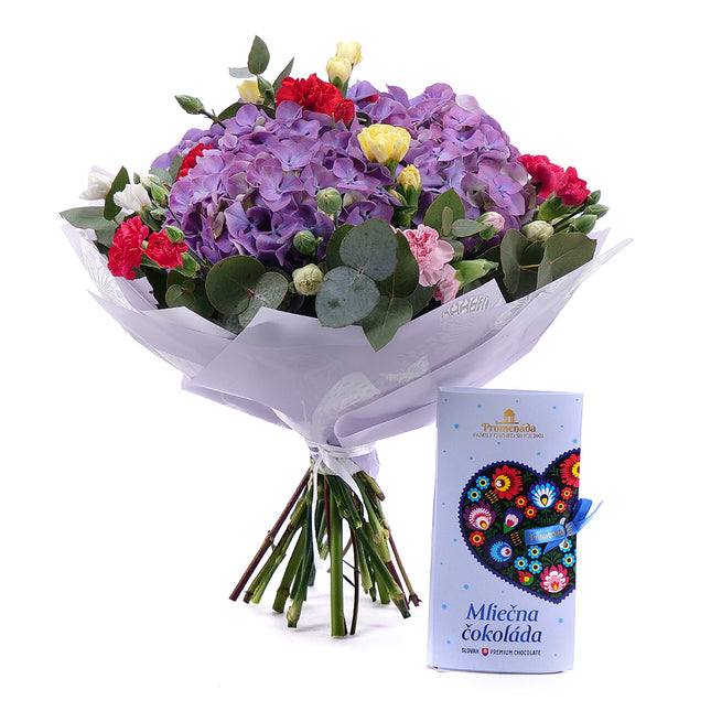 03001568_sweet-farebne-hortenzie-mini-karafiaty-a-cokolada