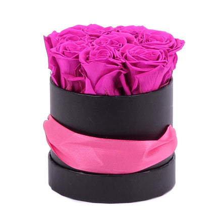 03101536_in-eterno-cerny-blomo-box-s-8-ruzi-monalisa-hot-pink