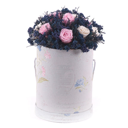 In eterno vintage okrúhly box "M" farebné ruže a gypsomilka