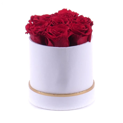 In eterno biely okrúhly box 7 červených ruží