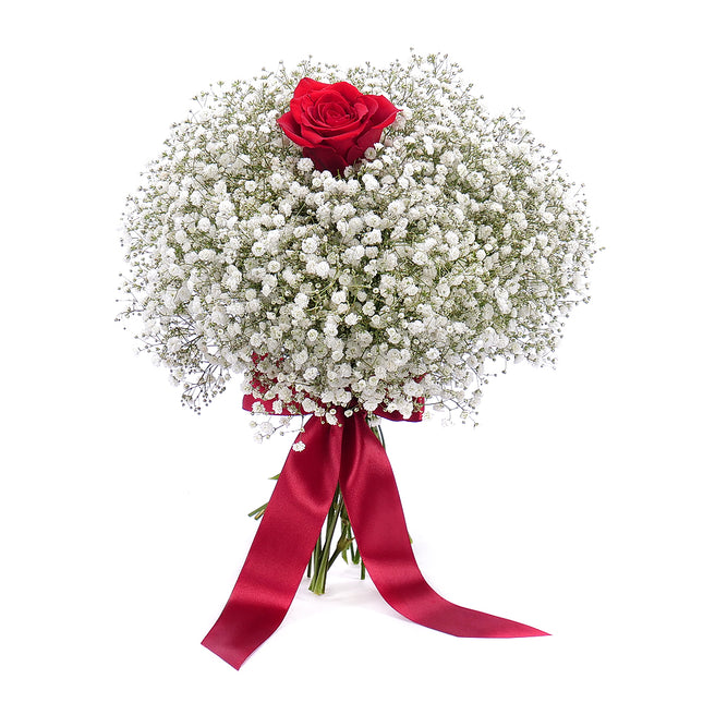 Kytice gypsophila a červená růže