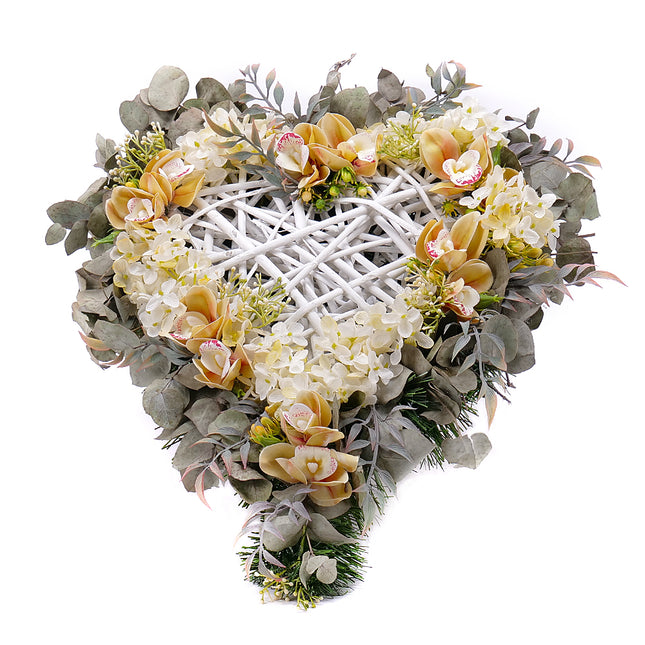 Irigo smuteční aranžmá v zatížené misce proutěné srdce