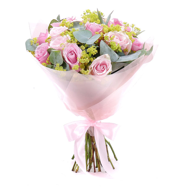 Sweet růžové růže a kontryhel