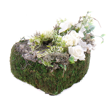 Irigo smuteční aranžmá mechové srdce bílé květy