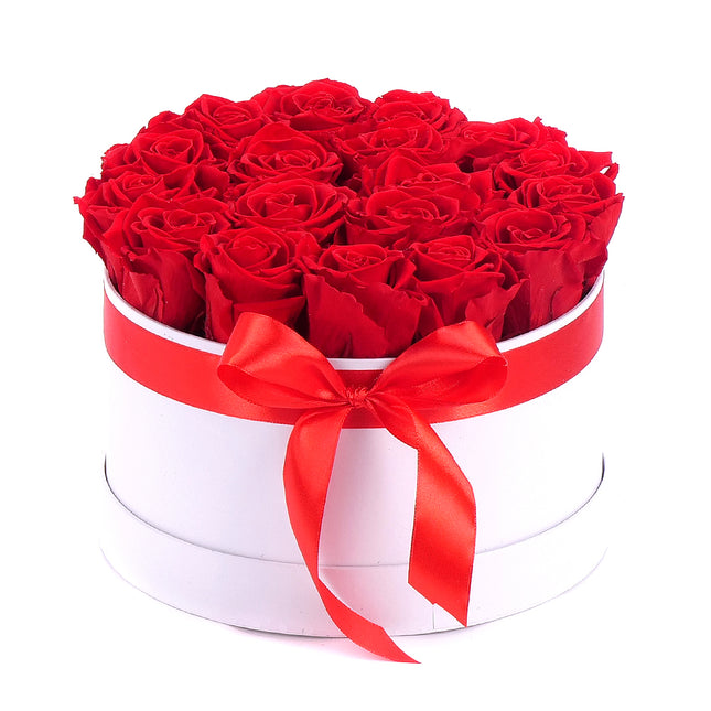 In Eterno bílý kulatý box 18 červených růží