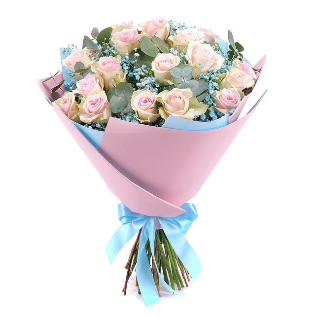 Sweet růžové růže modrá gypsophila