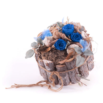 In eterno drevený box modré ruže s mušľami