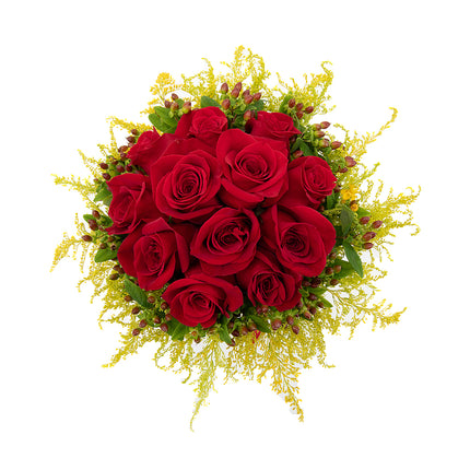 Elite červené růže a hypericum