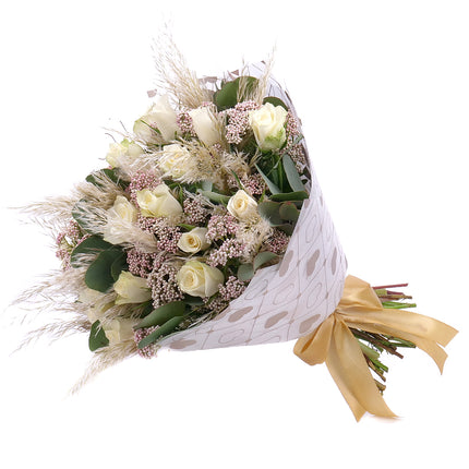 Sweet růžové růže a karafiáty