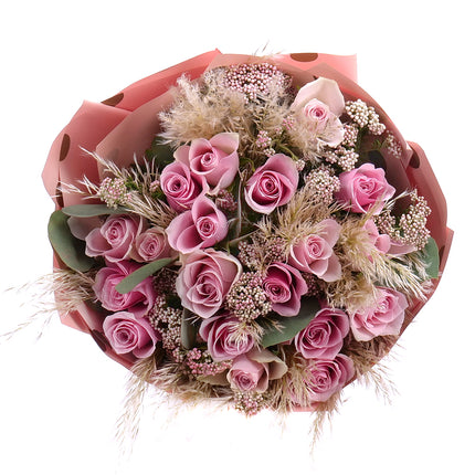 Sweet ružové ruže ozothamnus a cortadéria