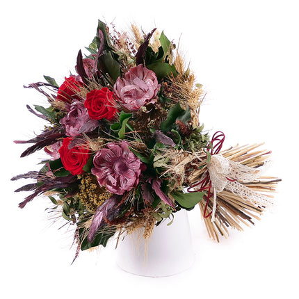 Irigo sušená kytice preparované červené růže Monalisa a peří