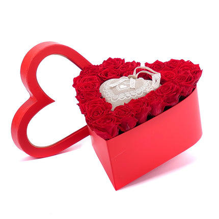 In eterno červené srdce "M" 20 rudých růží se srdcem