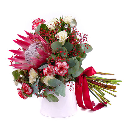 Perla krémové růže a protea