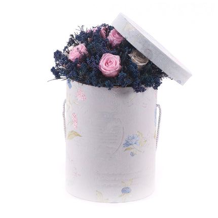 In eterno vintage okrúhly box "M" farebné ruže a gypsomilka