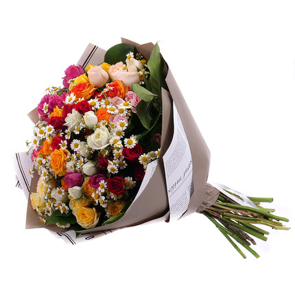 Sweet trsové barevné růže s heřmánky