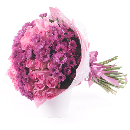 Sweet ružové ruže a santíny